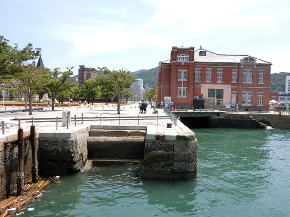 mojiko port.jpg